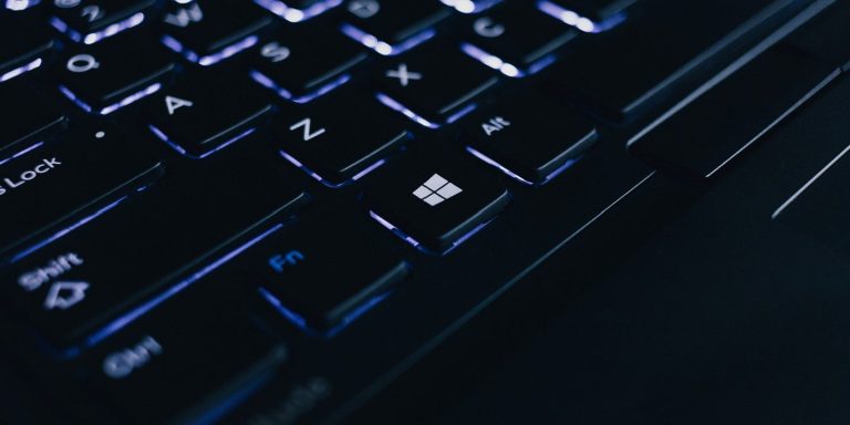 如何从Windows 11任务栏隐藏语言栏