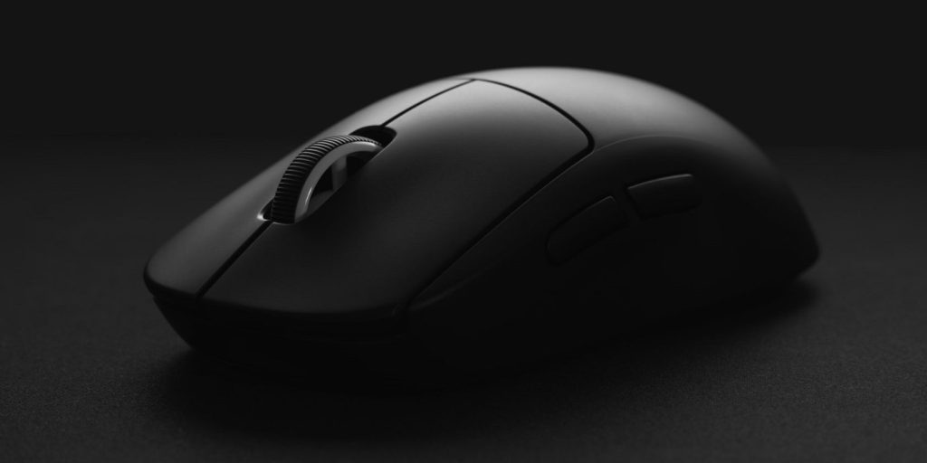 Black cordless mouse unsplash.jpg