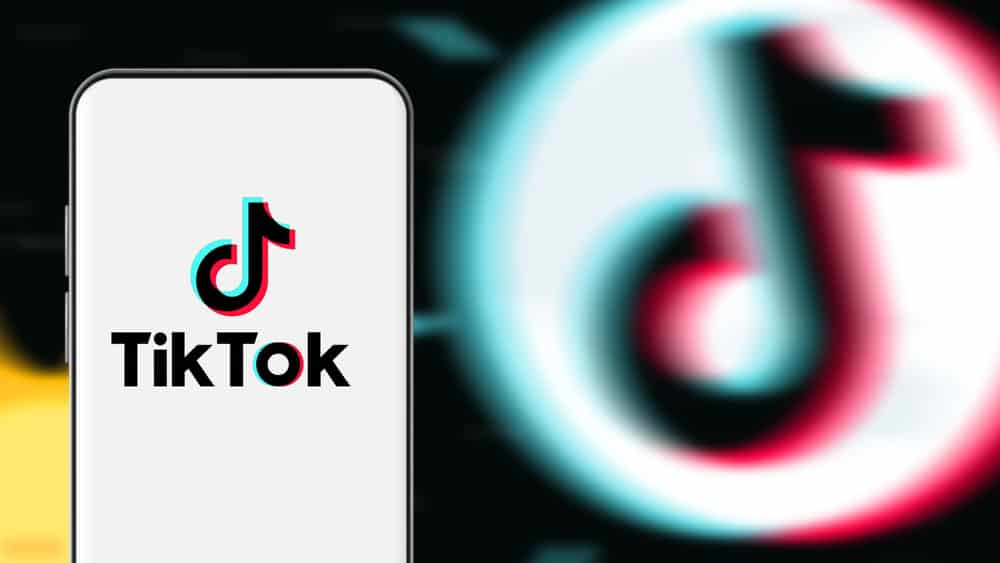 如何在TikTok上进行服装转换