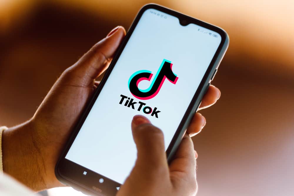 如何举报TikTok